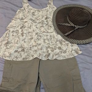 Gorgeous Tiered ruffle TOP EUC